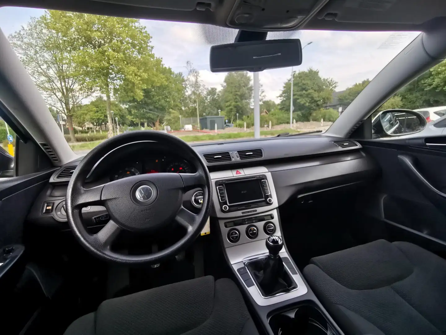 Volkswagen Passat Variant 2.0 FSI Comfortline |AIRCO|CRUISE|NAVI|ELEK.RAMEN| Zwart - 2
