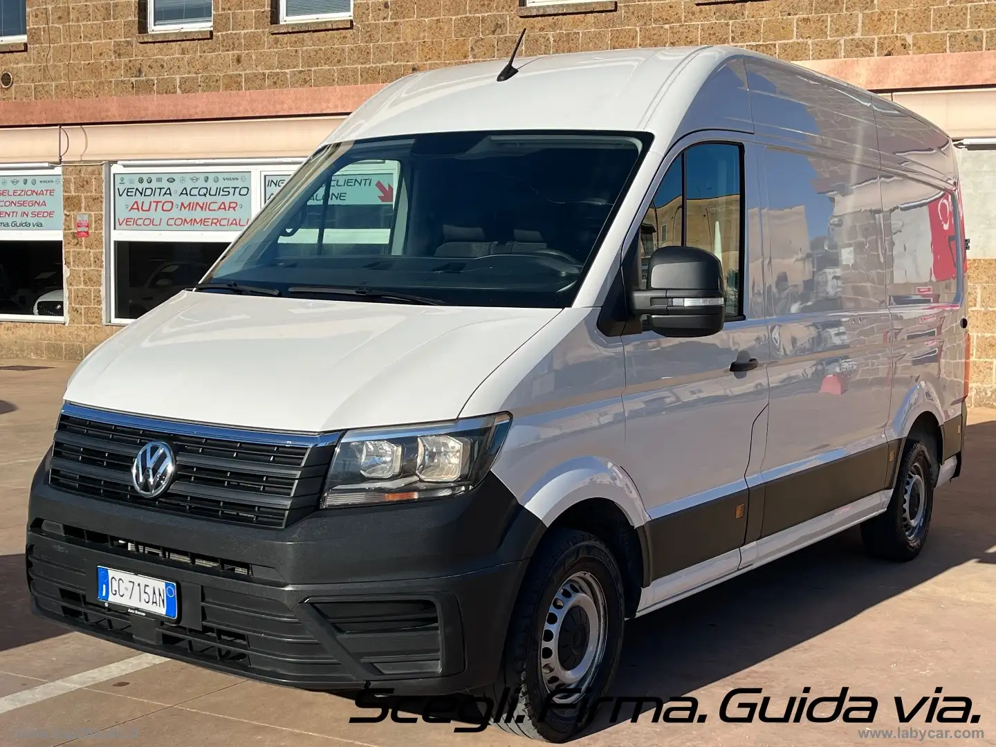 Volkswagen Crafter 30 2.0 TDI 140 PM-TA FURGONE Bianco - 1