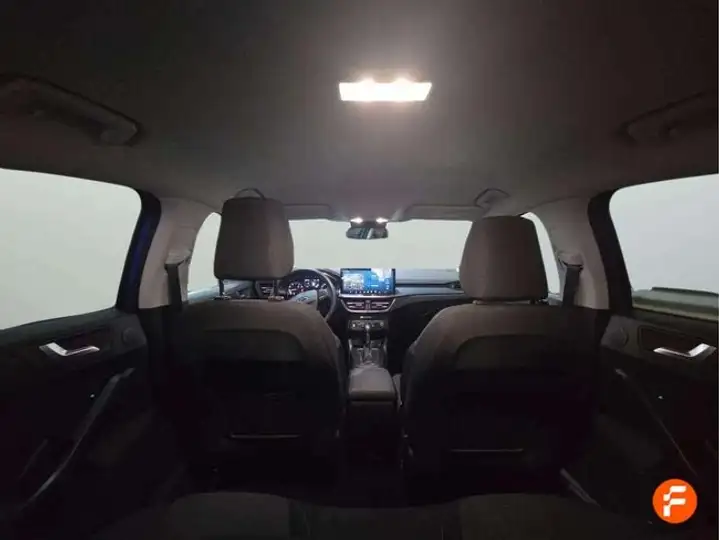 Ford Focus 2023, foto 16