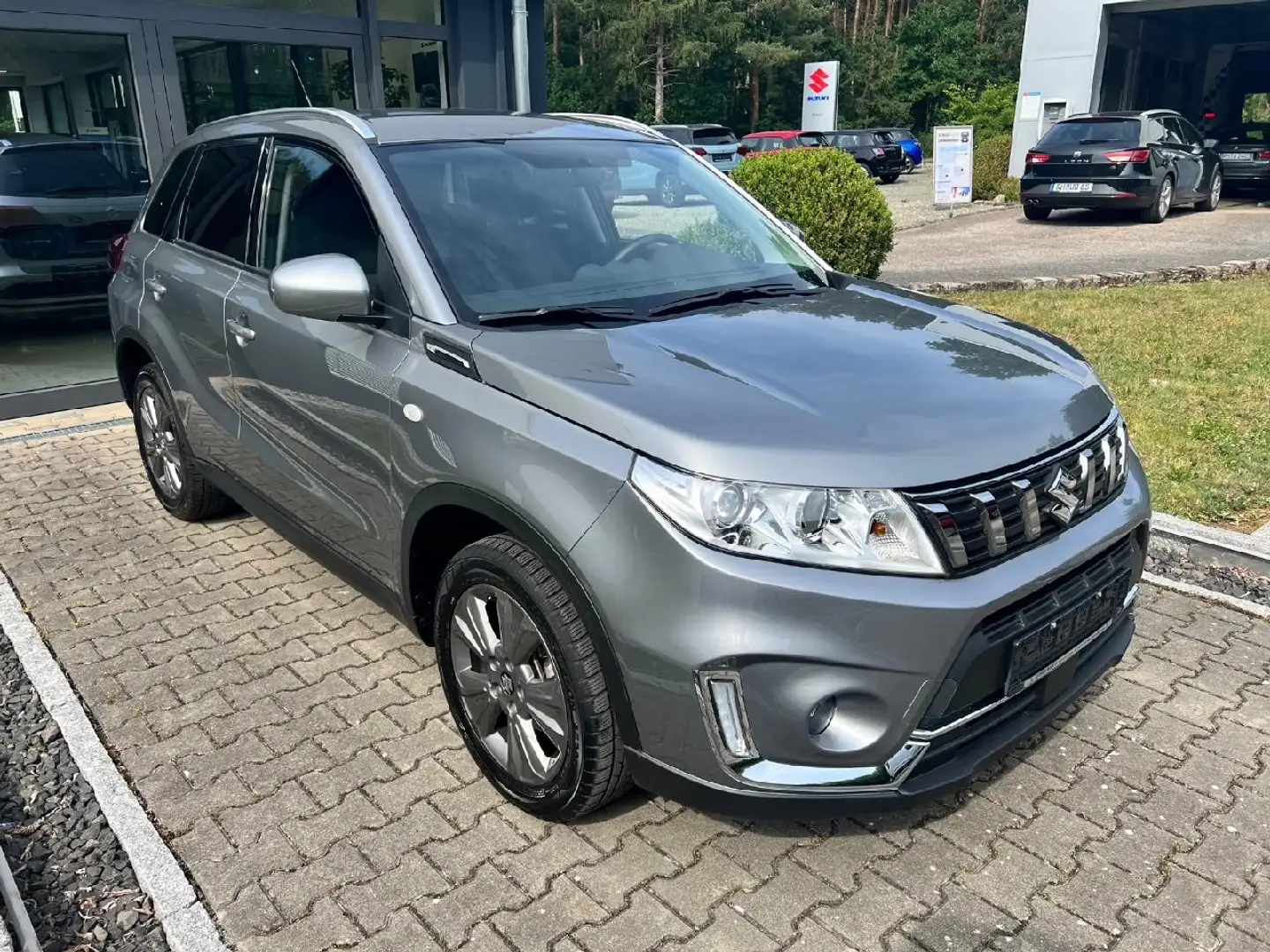 Suzuki Vitara 1.4 Comfort Gris - 2