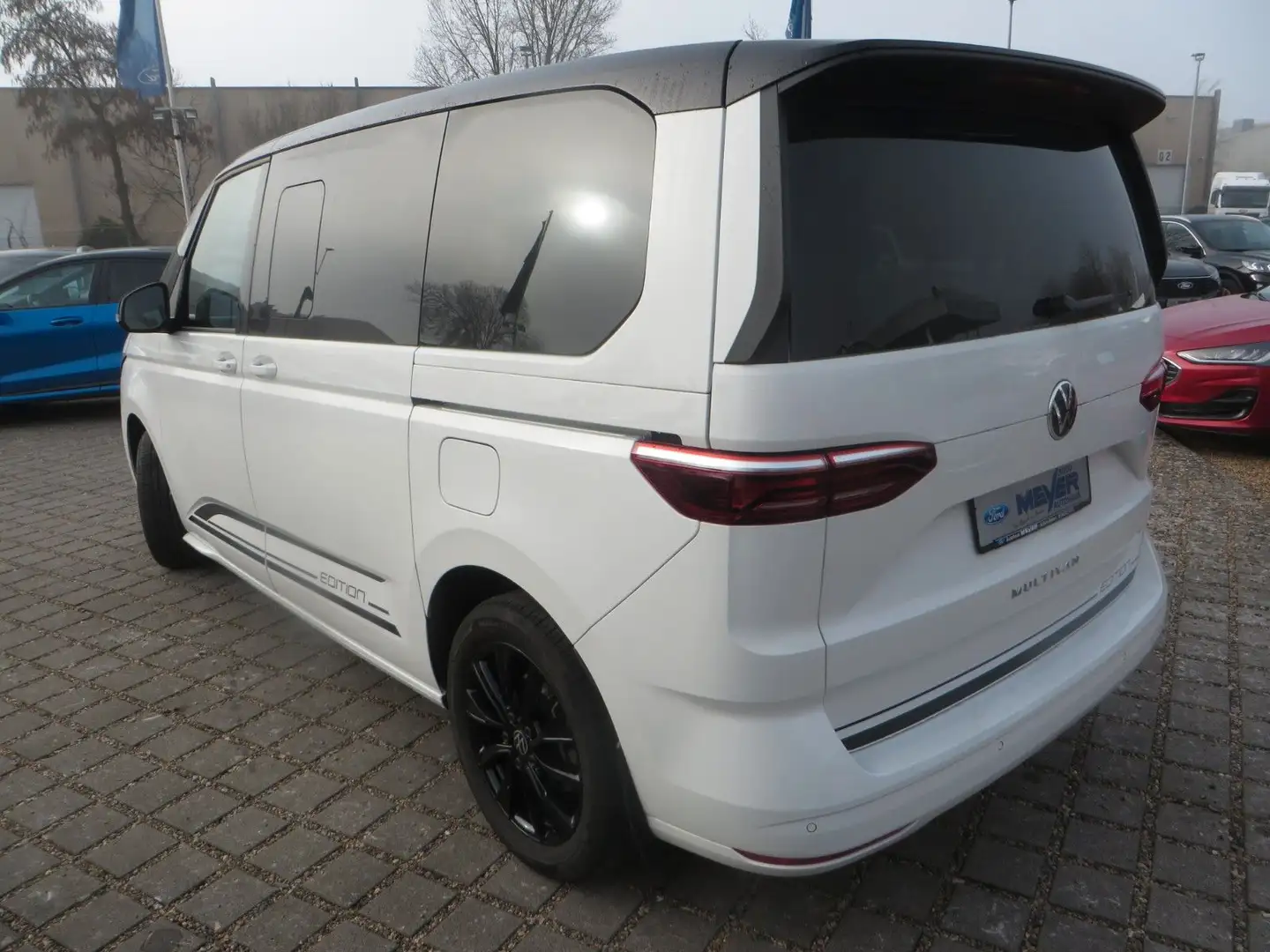 Volkswagen T7 Multivan Automatik , Anhängerkupplung Wit - 2