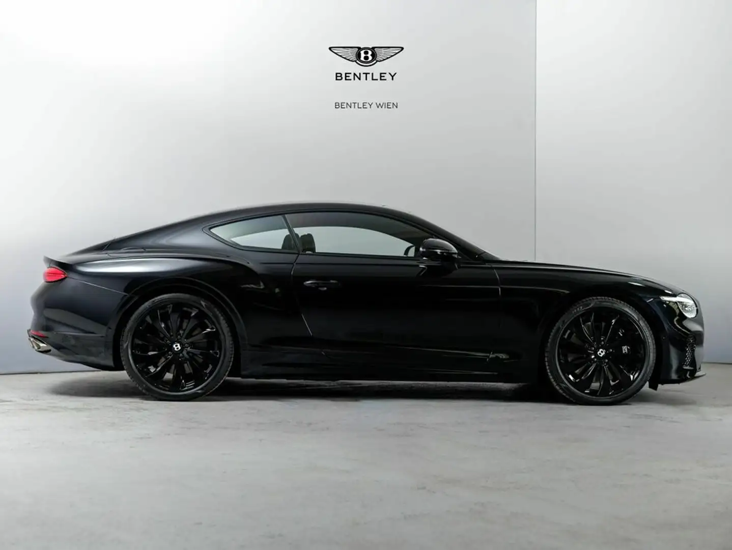 Bentley Continental GT V8 Hybrid Schwarz - 2