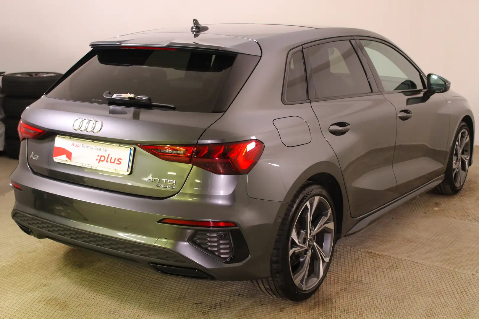 Audi A3 A3 Sportback 40 2.0 tdi S line ed quattro s-tronic Gris - 2
