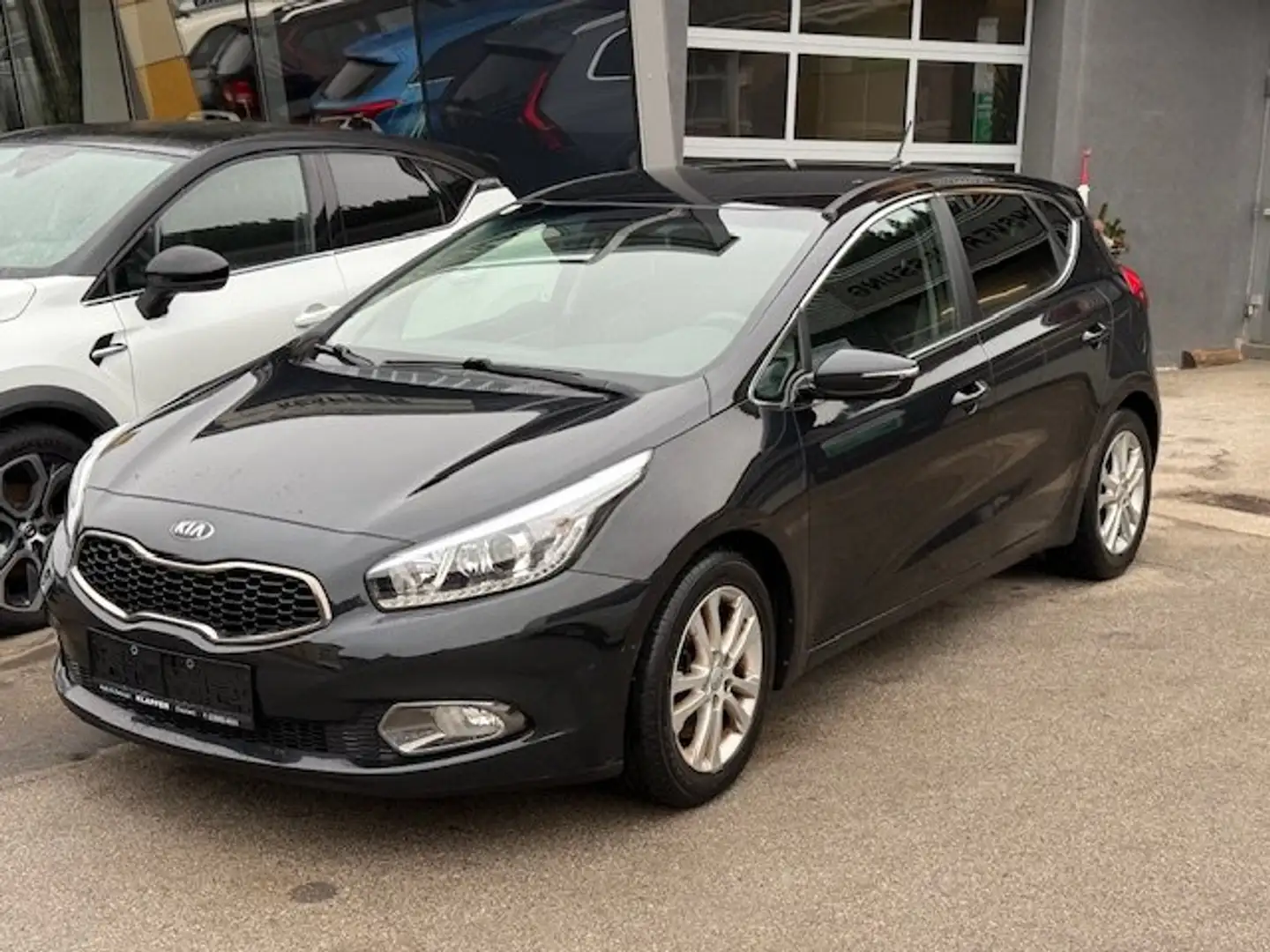 Kia Ceed / cee'd Behindertengerecht Linksgas Umbau Schwarz - 1