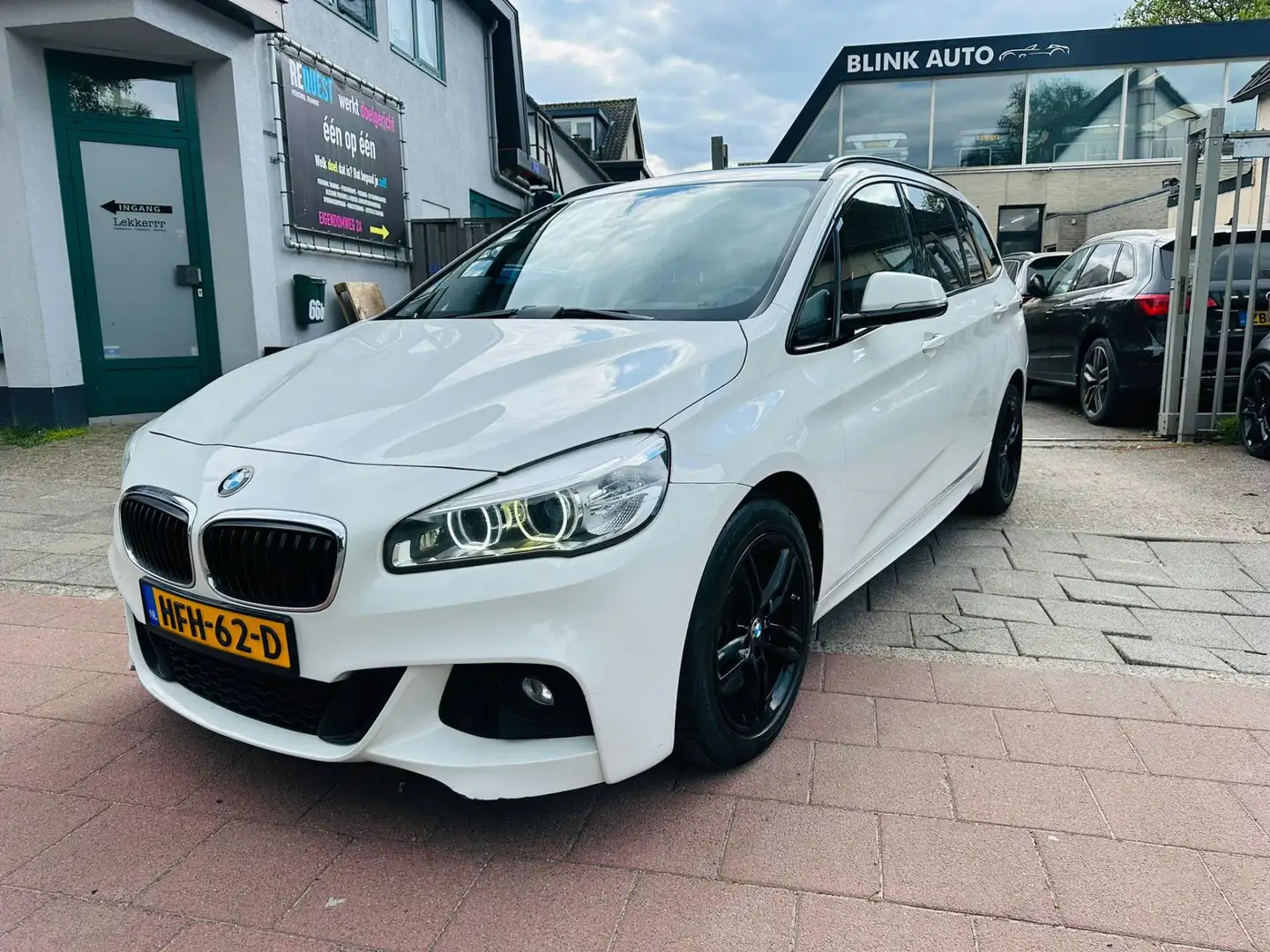 BMW 220 2-serie Gran Tourer 220d M Sport Aut/Pano/Led Wit - 1