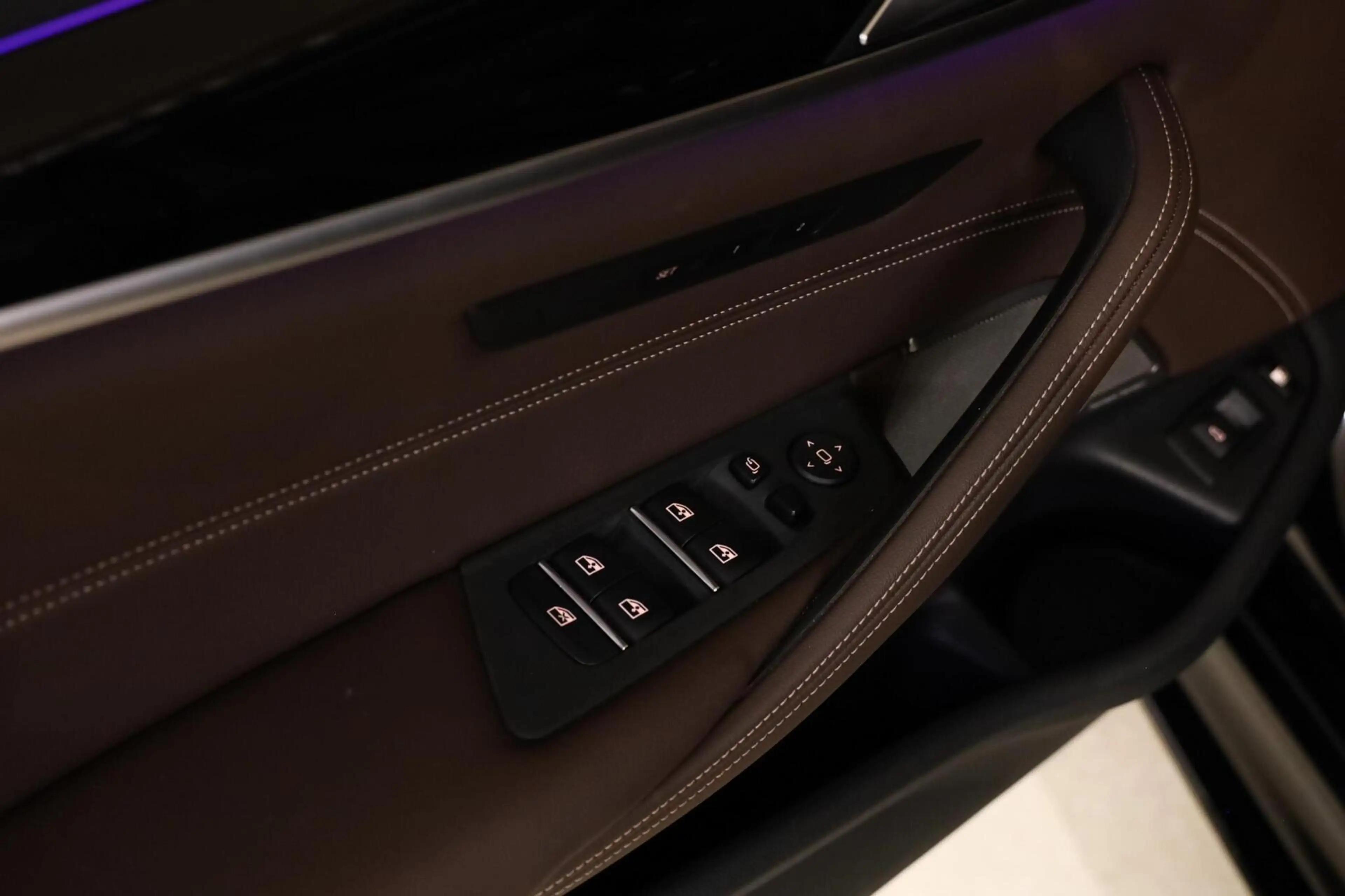 BMW 530 5-serie Touring 530e Business Edition Plus — photo 44