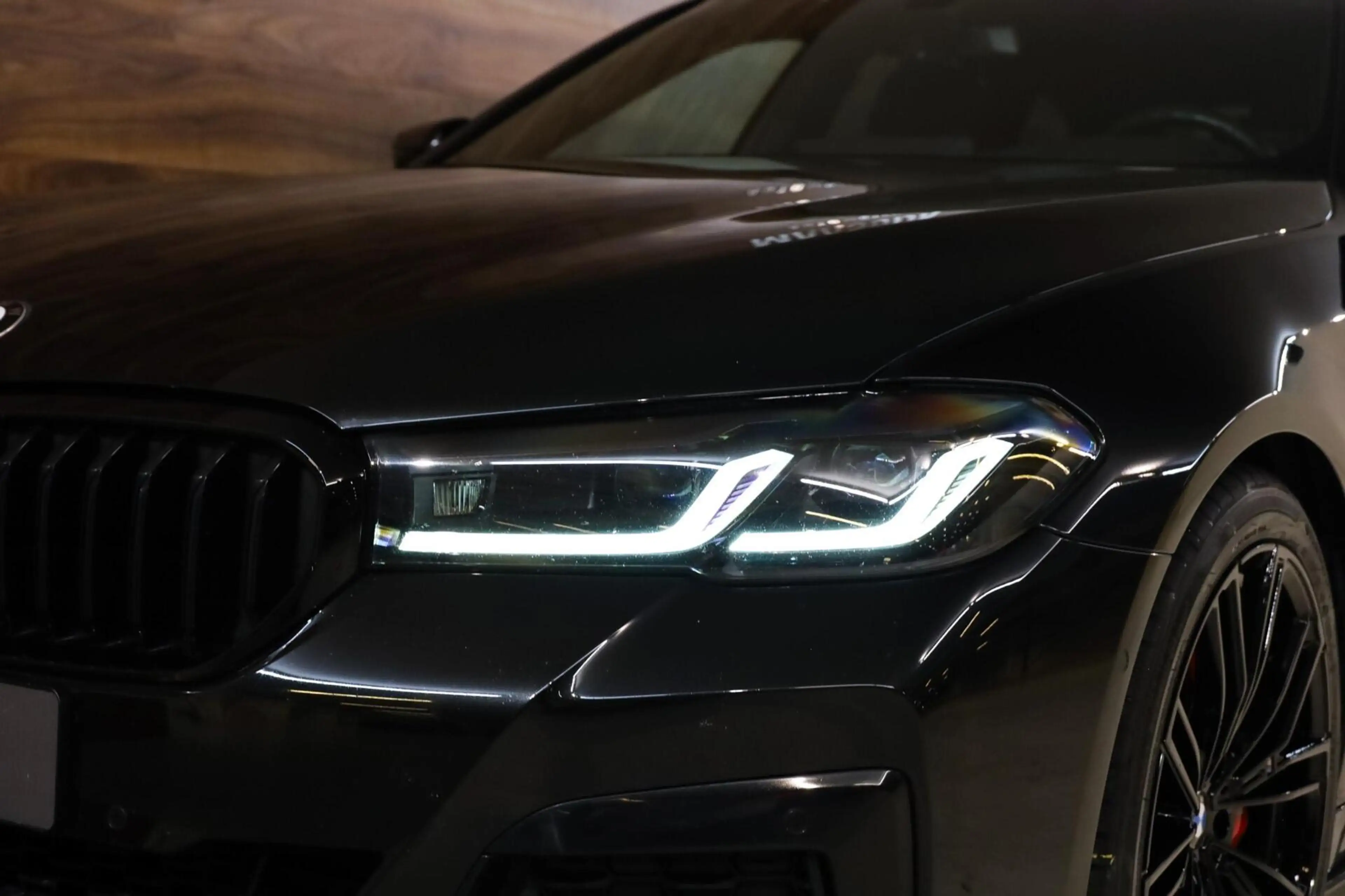 BMW 530 5-serie Touring 530e Business Edition Plus — photo 38