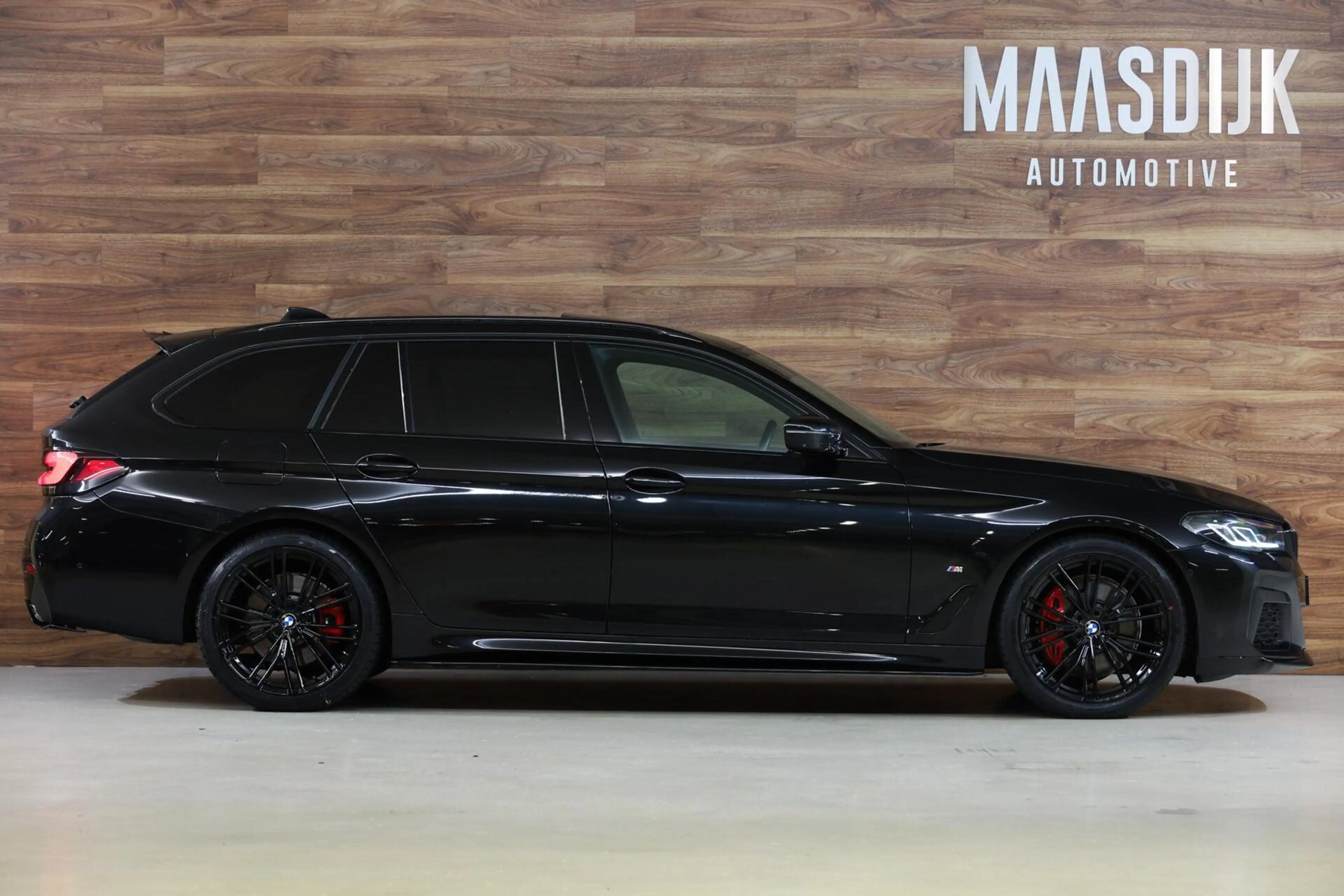 BMW 530 5-serie Touring 530e Business Edition Plus — photo 6