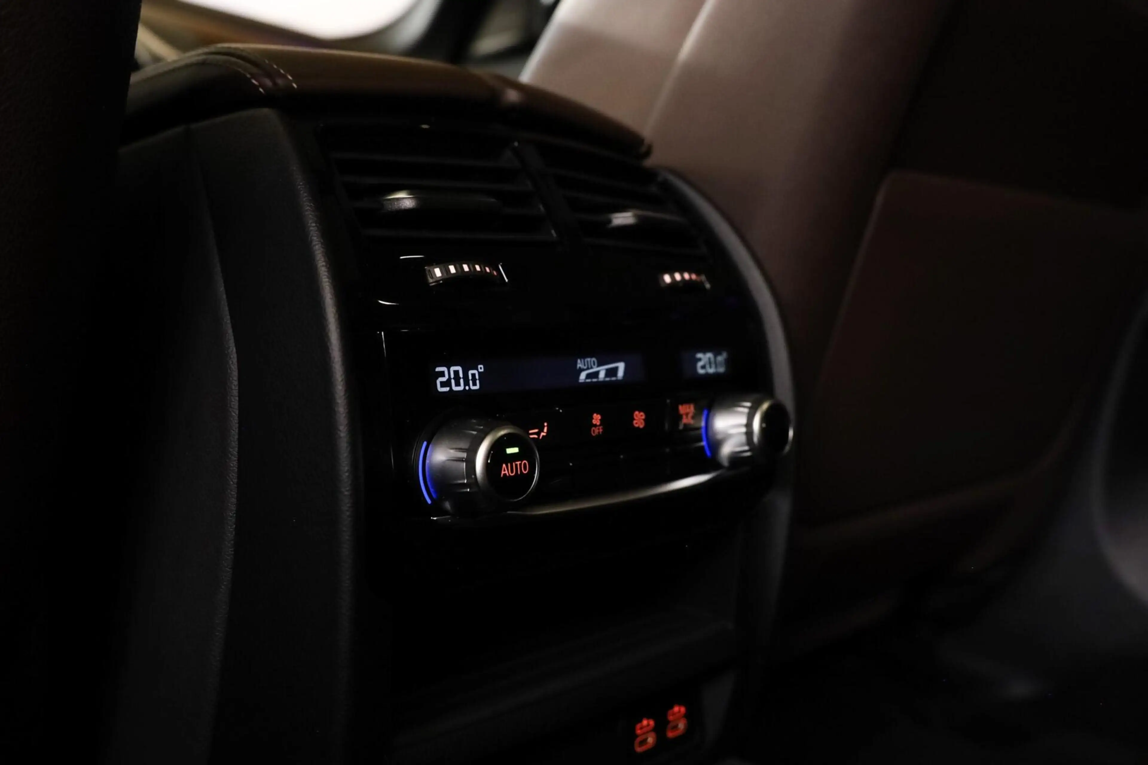 BMW 530 5-serie Touring 530e Business Edition Plus — photo 12