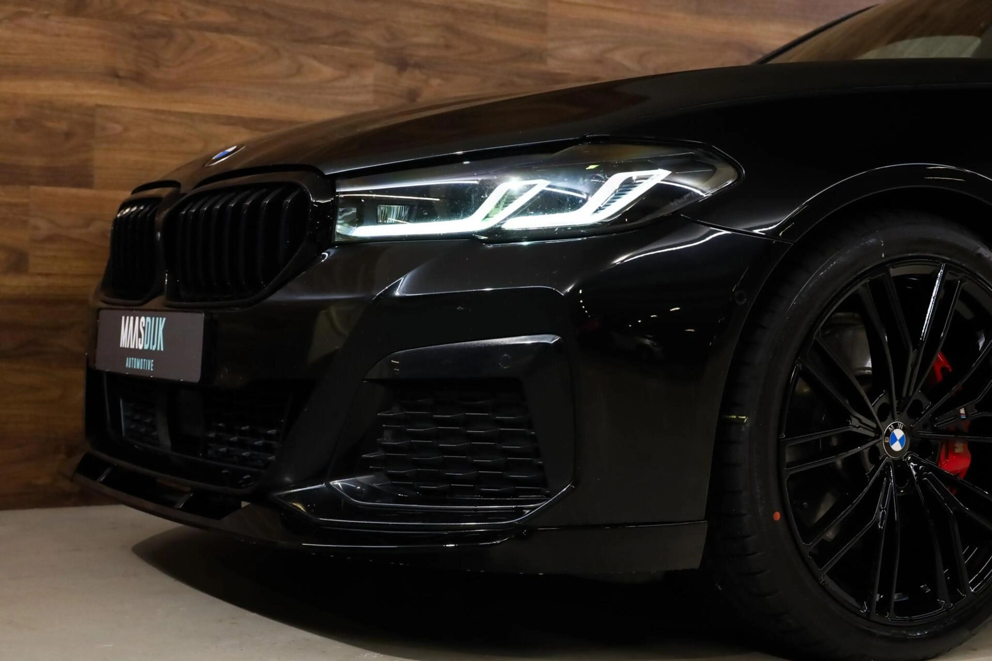 BMW 530 5-serie Touring 530e Business Edition Plus — photo 19