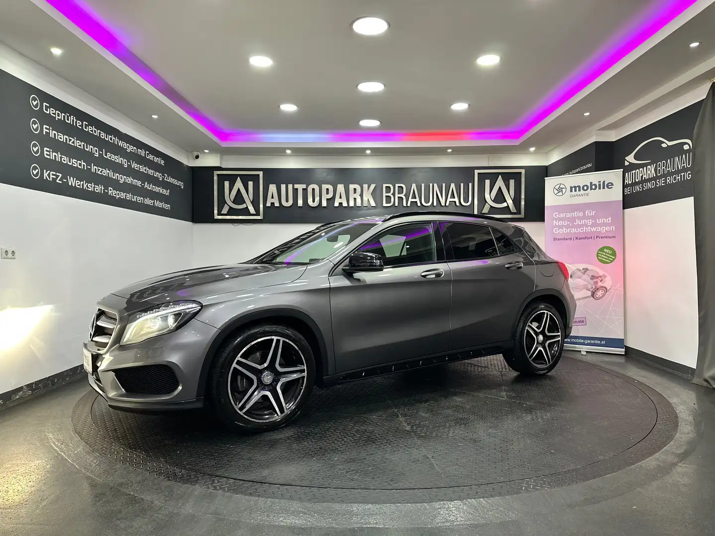 Mercedes-Benz GLA 220 d CDI 4MATIC *AMG-LINE*NIGHT*MOUNTAINGRAU* Grau - 2