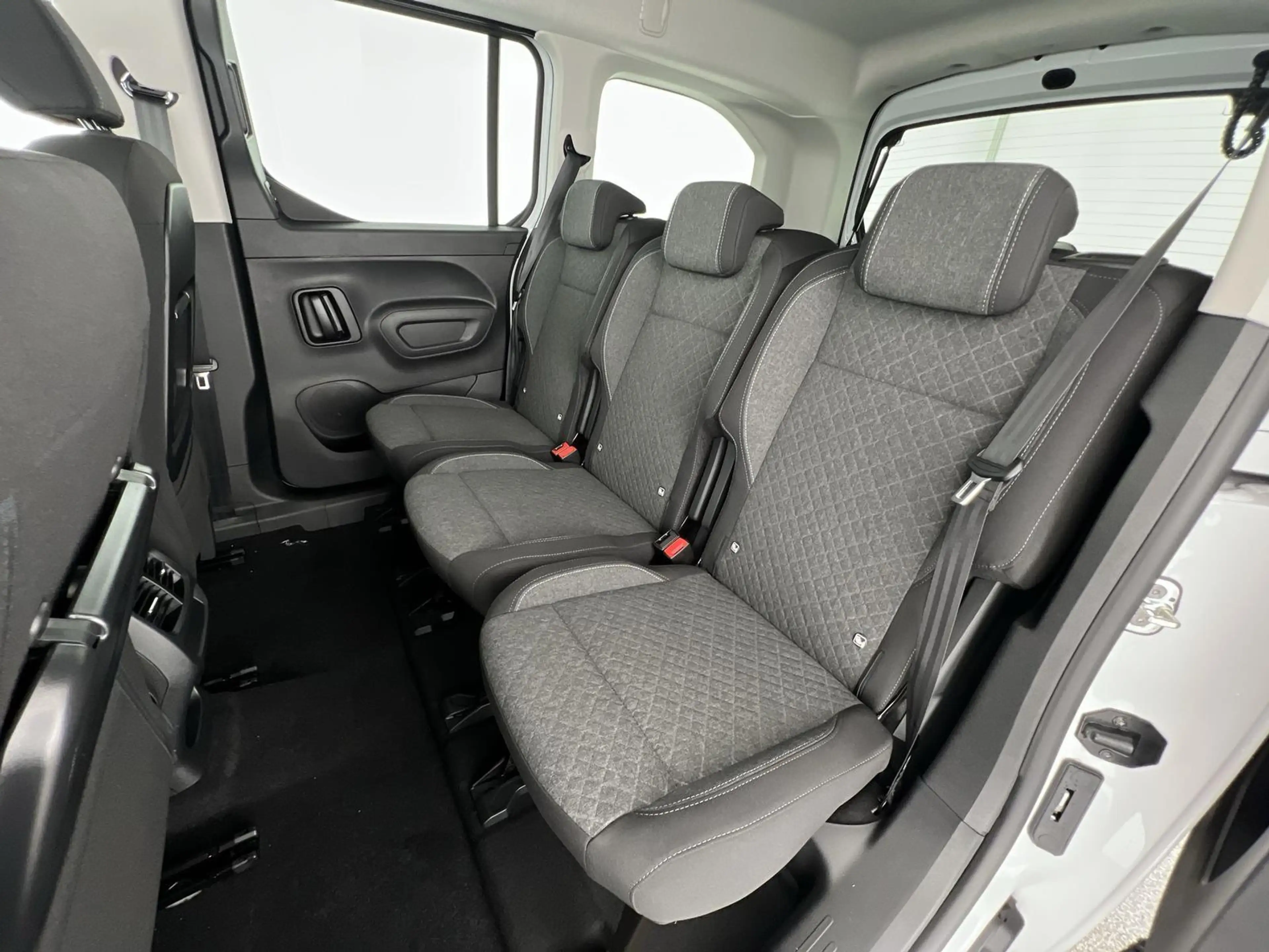 Opel Combo Life Edition XL 1.5D*SHZ*NAVI*RFK*uvm — photo 10