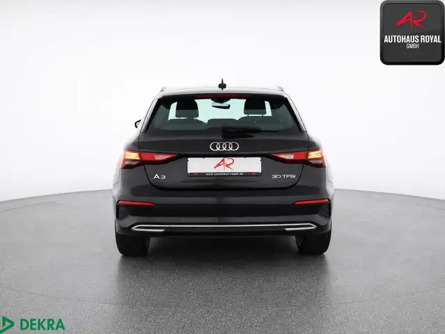 Audi A3 view 4
