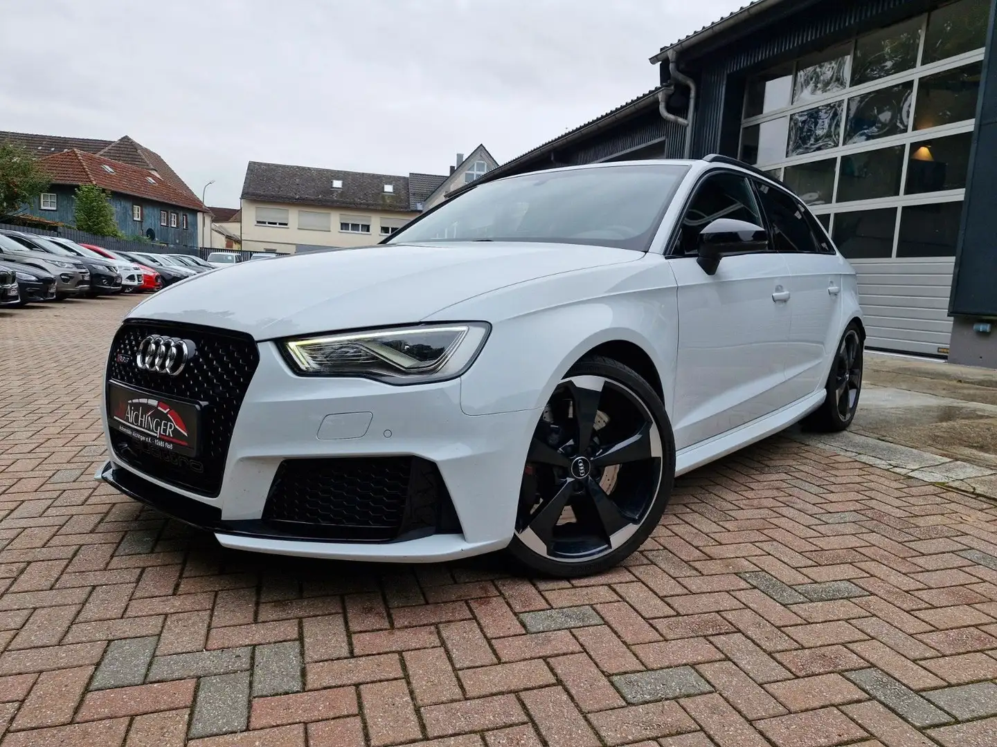 Audi RS3 Sportback 2.5 TFSI quattro 2. Hand 8-Fach Weiß - 1