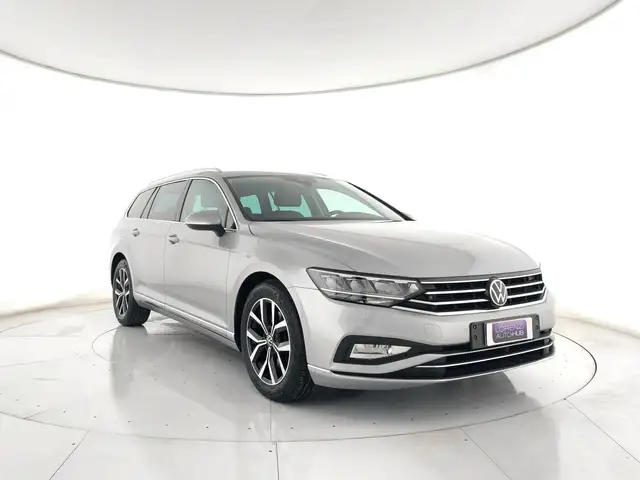 Volkswagen Passat Variant 2.0 tdi Executive 150cv dsg ACC+C.17"+APP CONNECT
