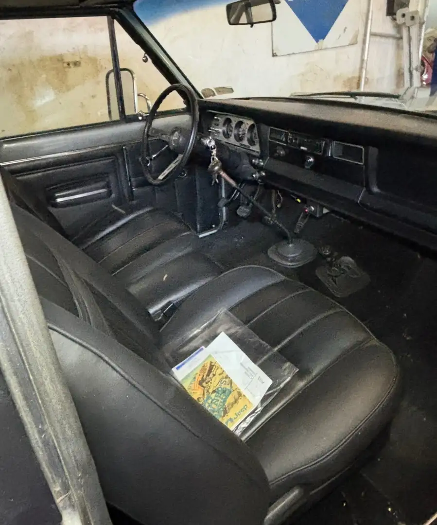 Jeep Wagoneer Chief V8 H Kennzeichen Gris - 2