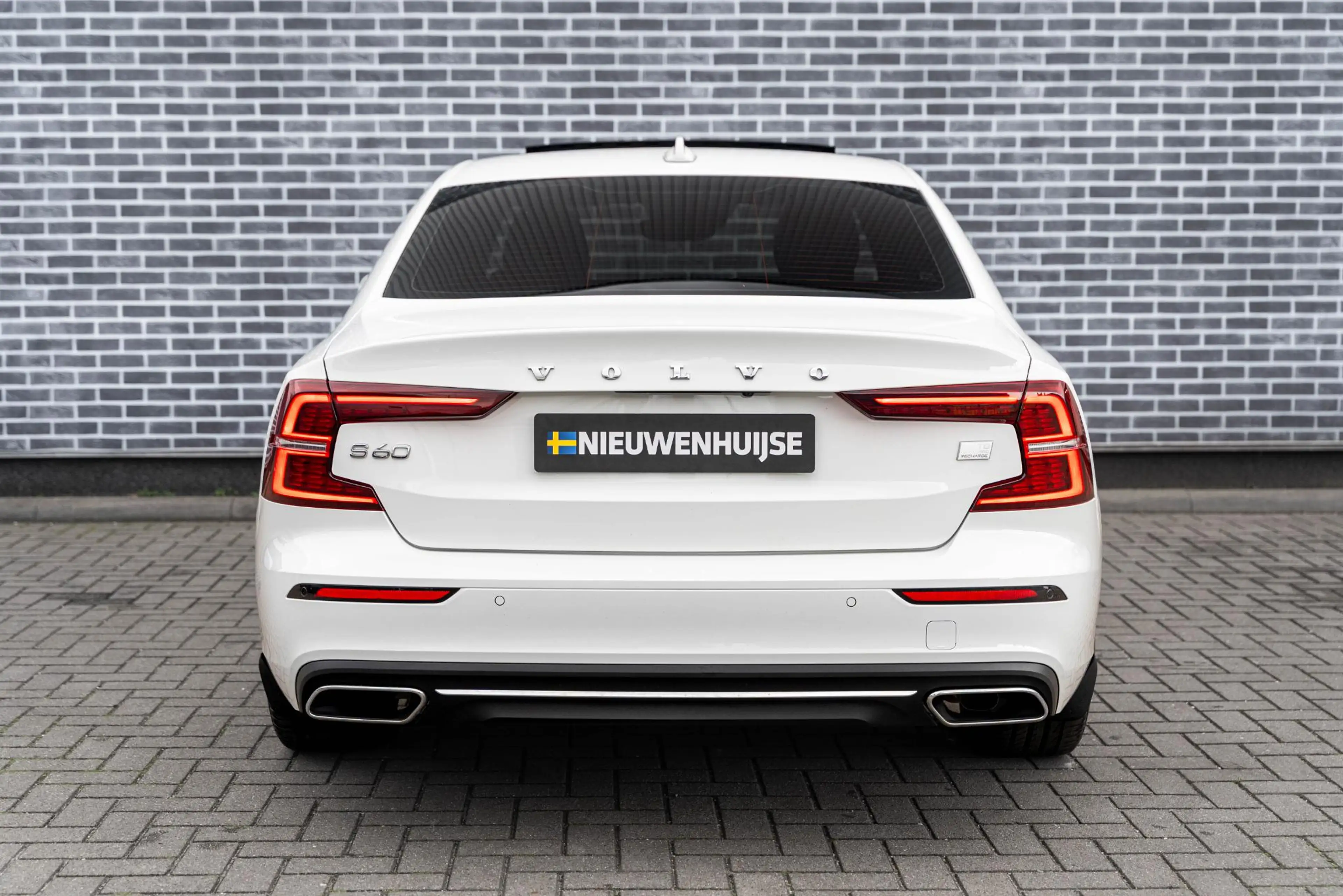 Volvo S60 2.0 Recharge T8 AWD Inscription | Adaptieve Cruise — photo 6