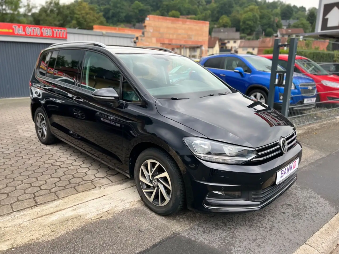 Volkswagen Touran Sound 1.2 TSI*Navi*7-Sitzer* Family Paket Negro - 2
