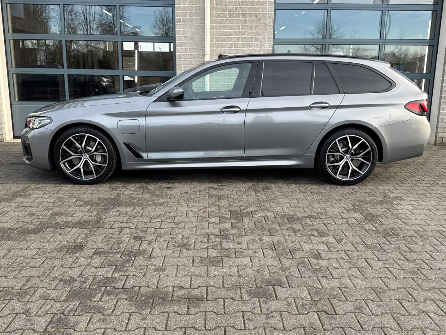 BMW 530 5-serie Touring 530e Business Edition Plus |M-SPOR Gris - 2