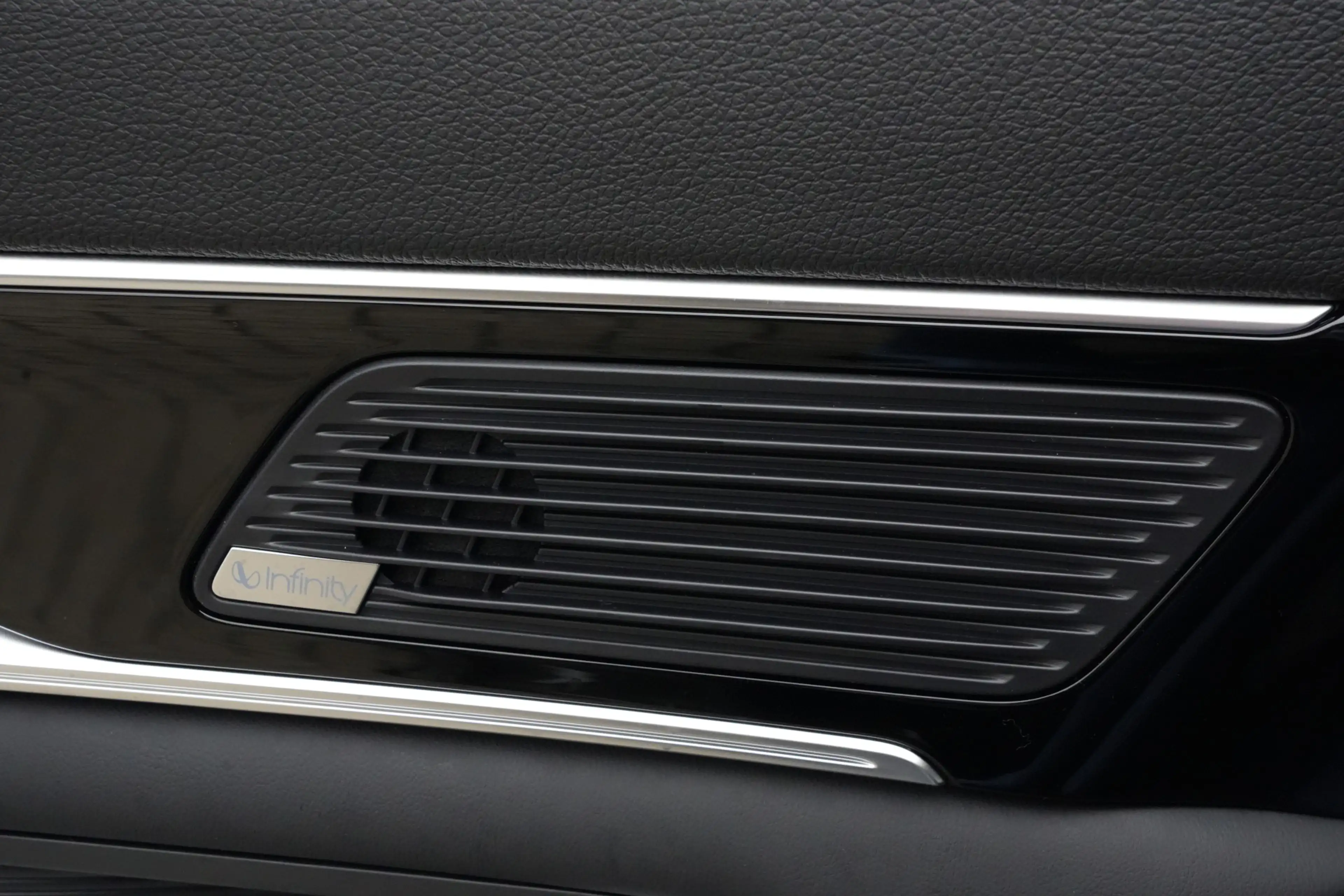 BYD Seal U 1.5 DM-i PHEV FWD Boost 218pk Panoramdak/Stoelverw — photo 24