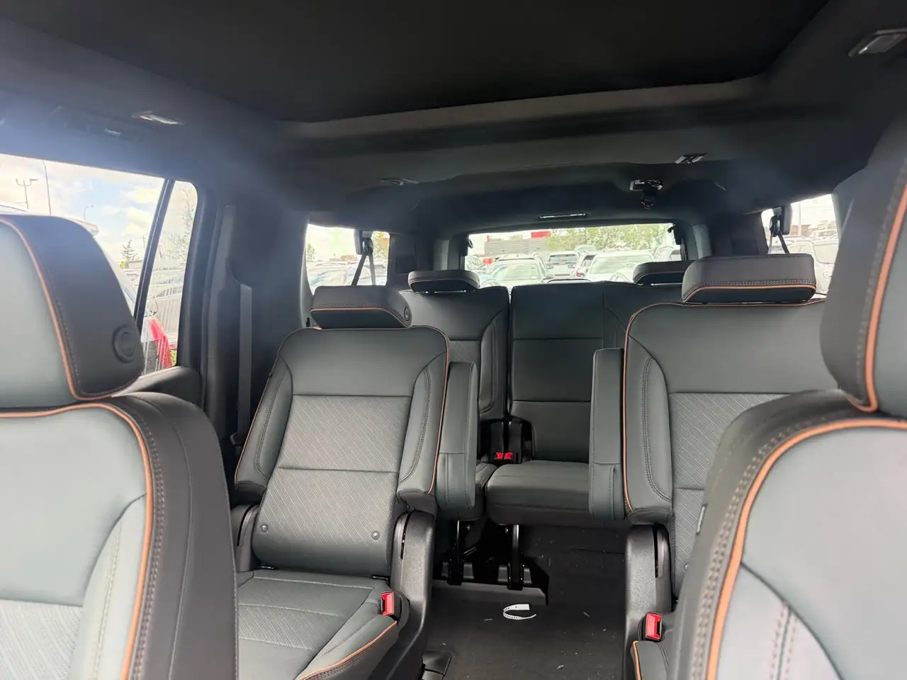 GMC Yukon photo GMC Yukon