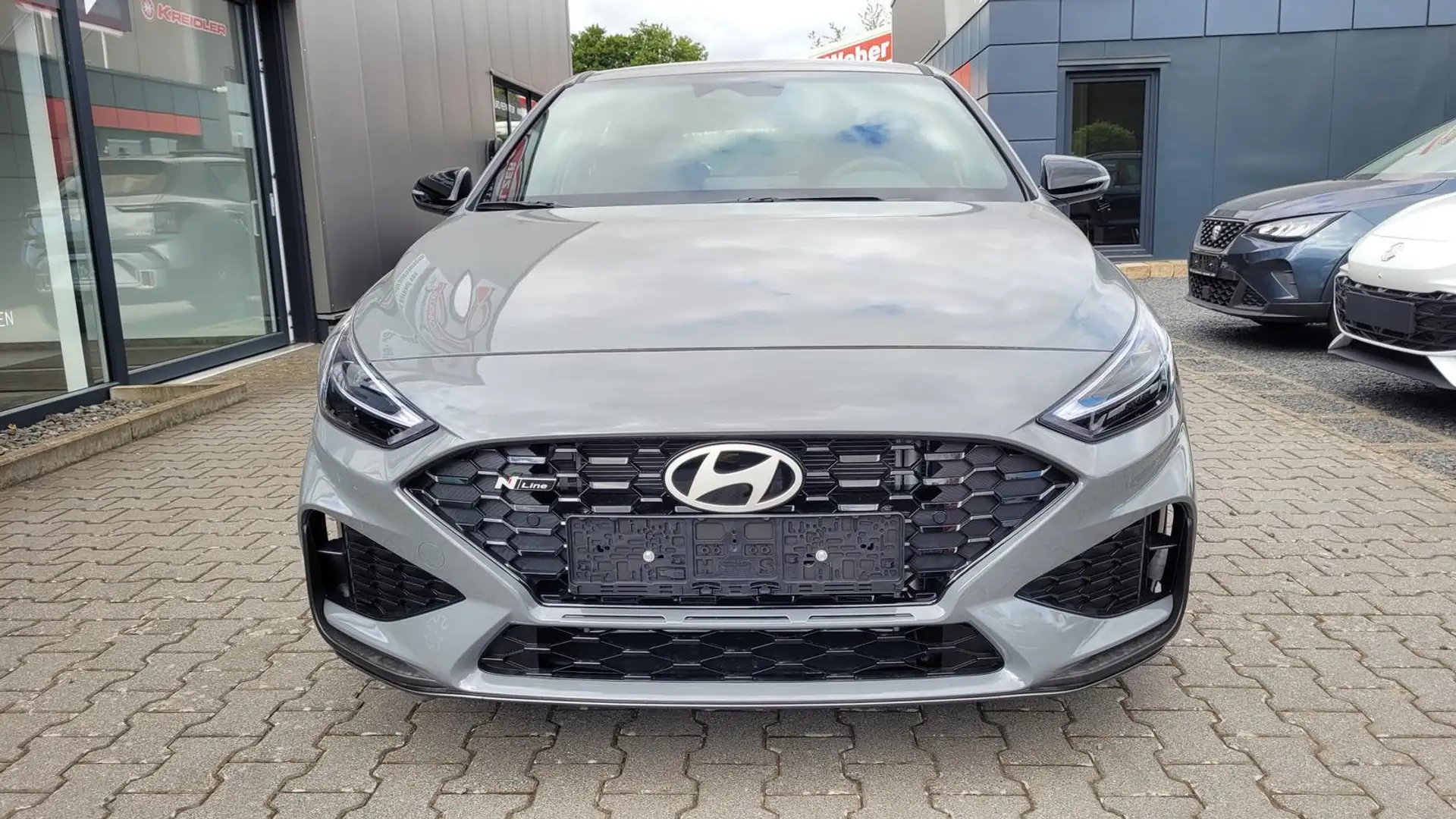 Hyundai i30 N Line MJ26 AT*LED*Navi*Shzg*PDC*Cam*18Zoll 110... Grau - 2