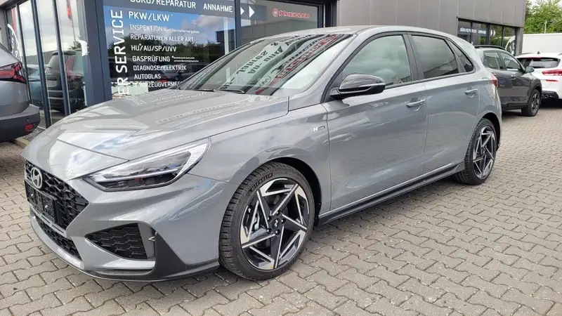 HYUNDAI I30