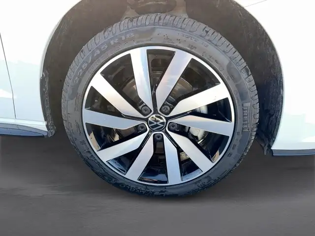 Volkswagen Touran view 7