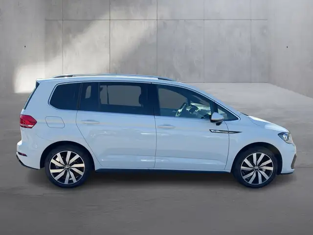 Volkswagen Touran view 6