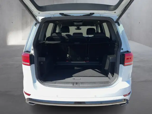 Volkswagen Touran view 13