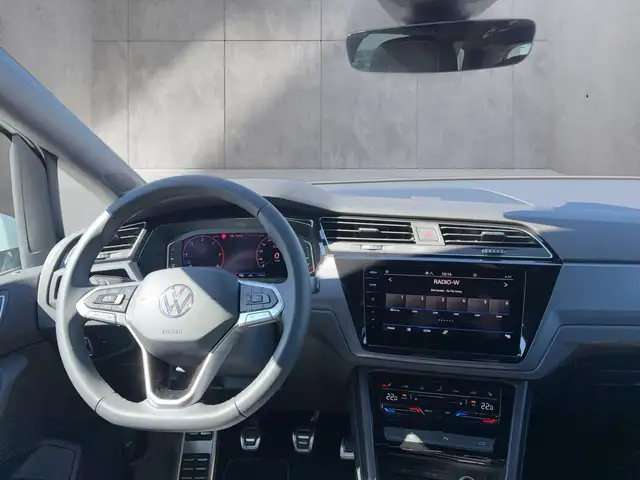 Volkswagen Touran view 11