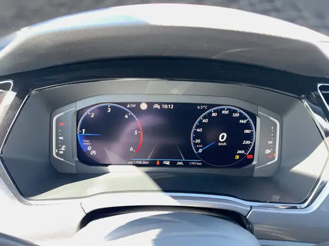 Volkswagen Touran view 10