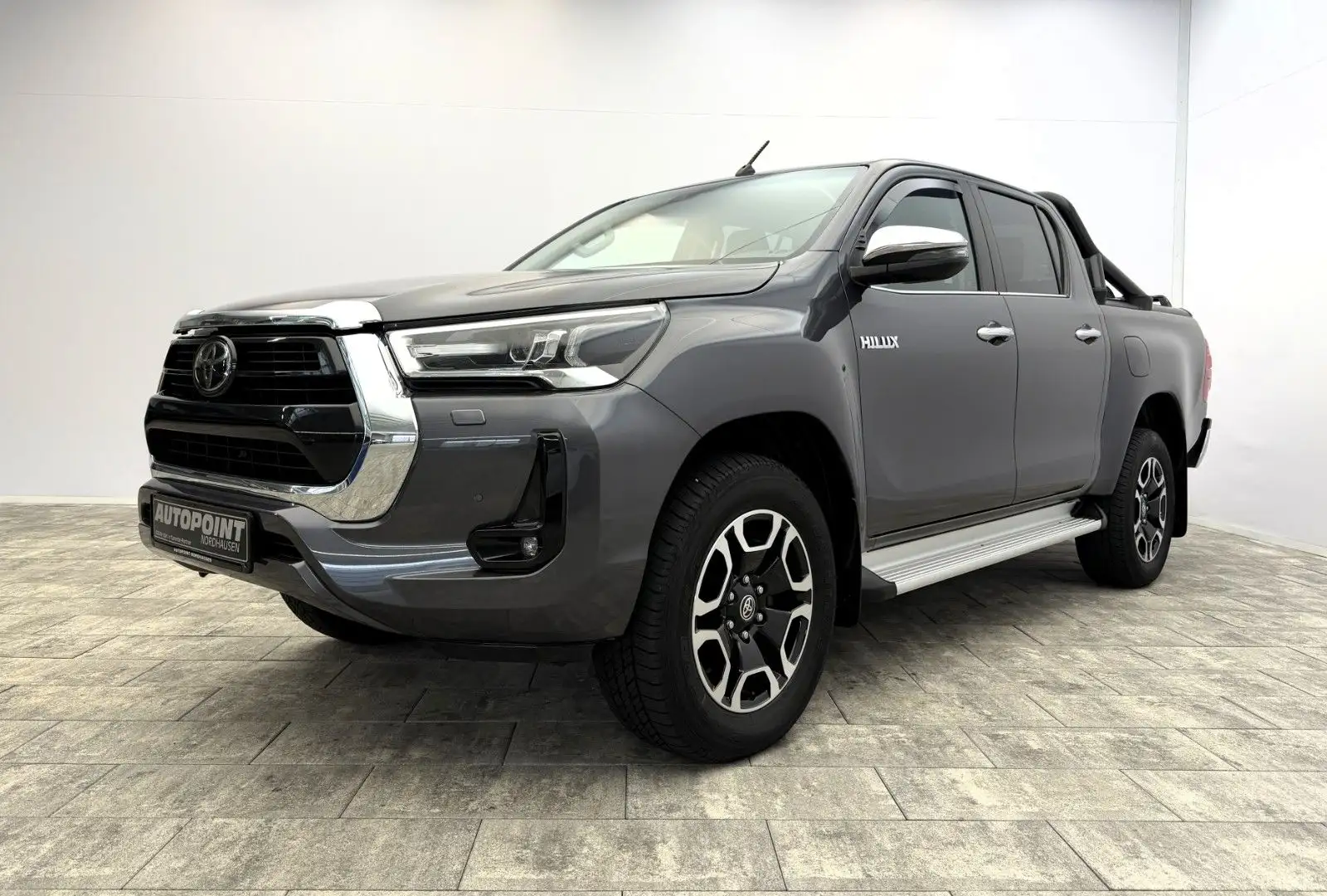 Toyota Hilux 2.8D-4D 4x4 EXECUTIVE °AHK°Rollo°Navi°RFK° Gris - 1