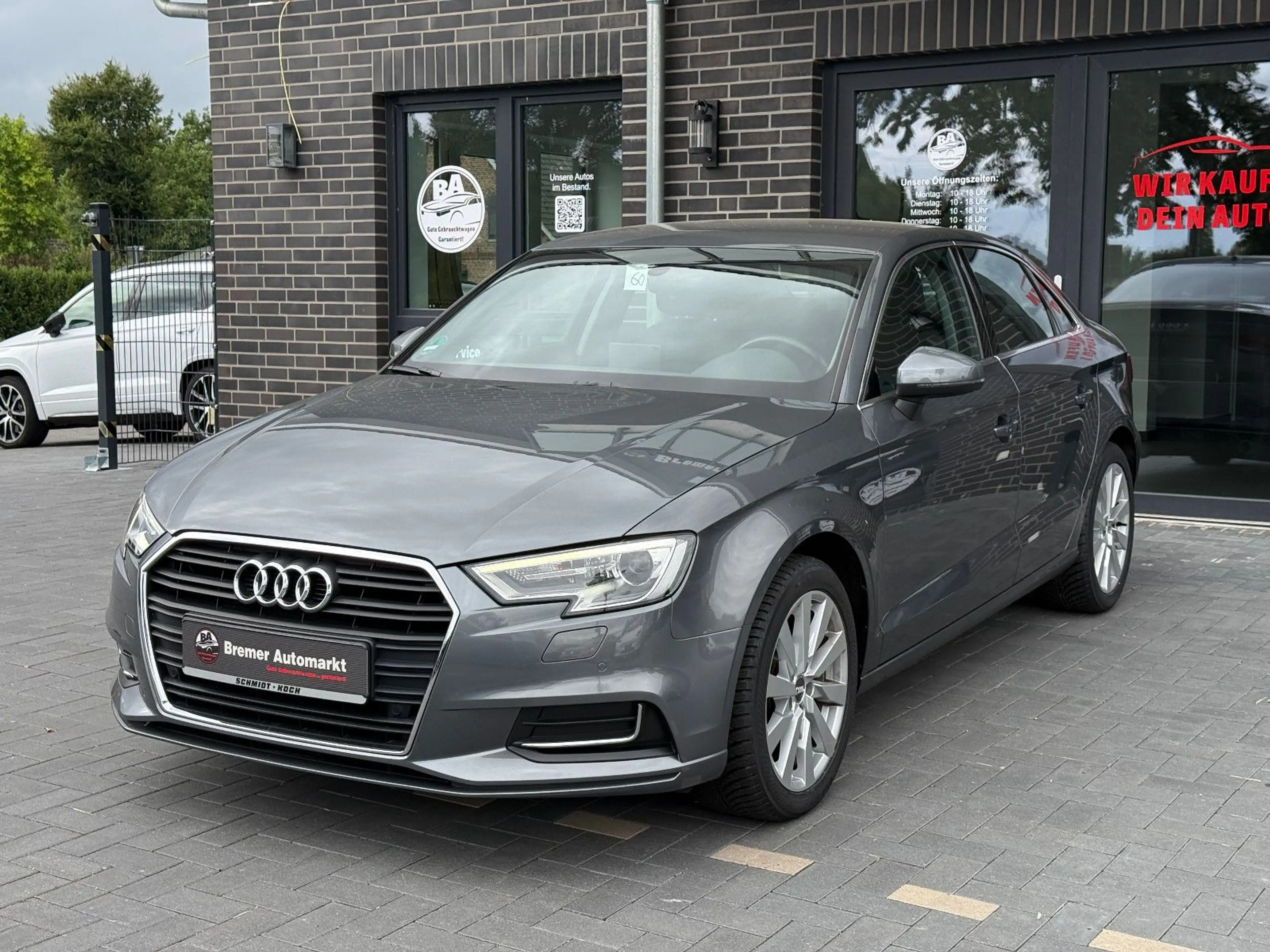 Audi A3 Limousine design*Automatik*Bi-Xenon*PDC*SHZ*