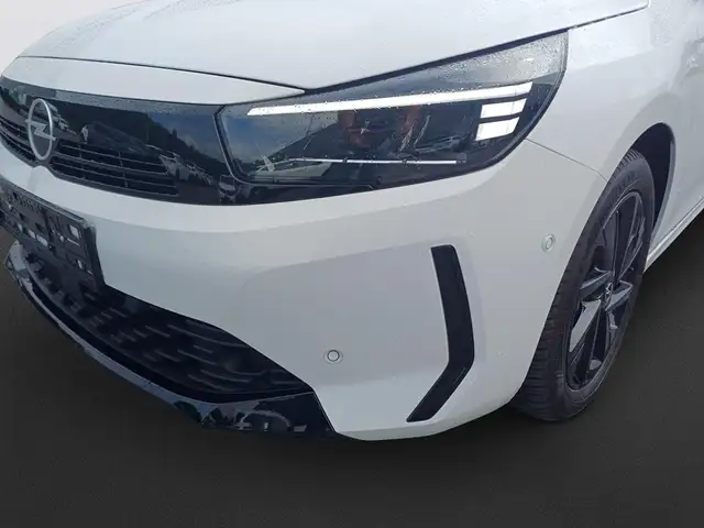 Opel Corsa view 9