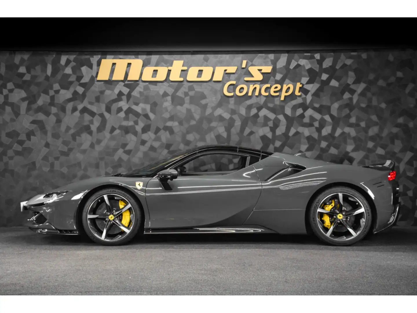 Ferrari SF90 Spider V8 - ASSETTO FIORANO - FULL CARBON Gris - 2