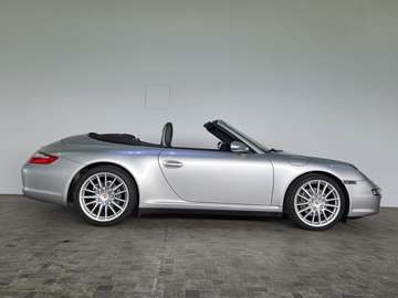 Carrera 4 Cabrio, Porsche Scheckheft gepflegt