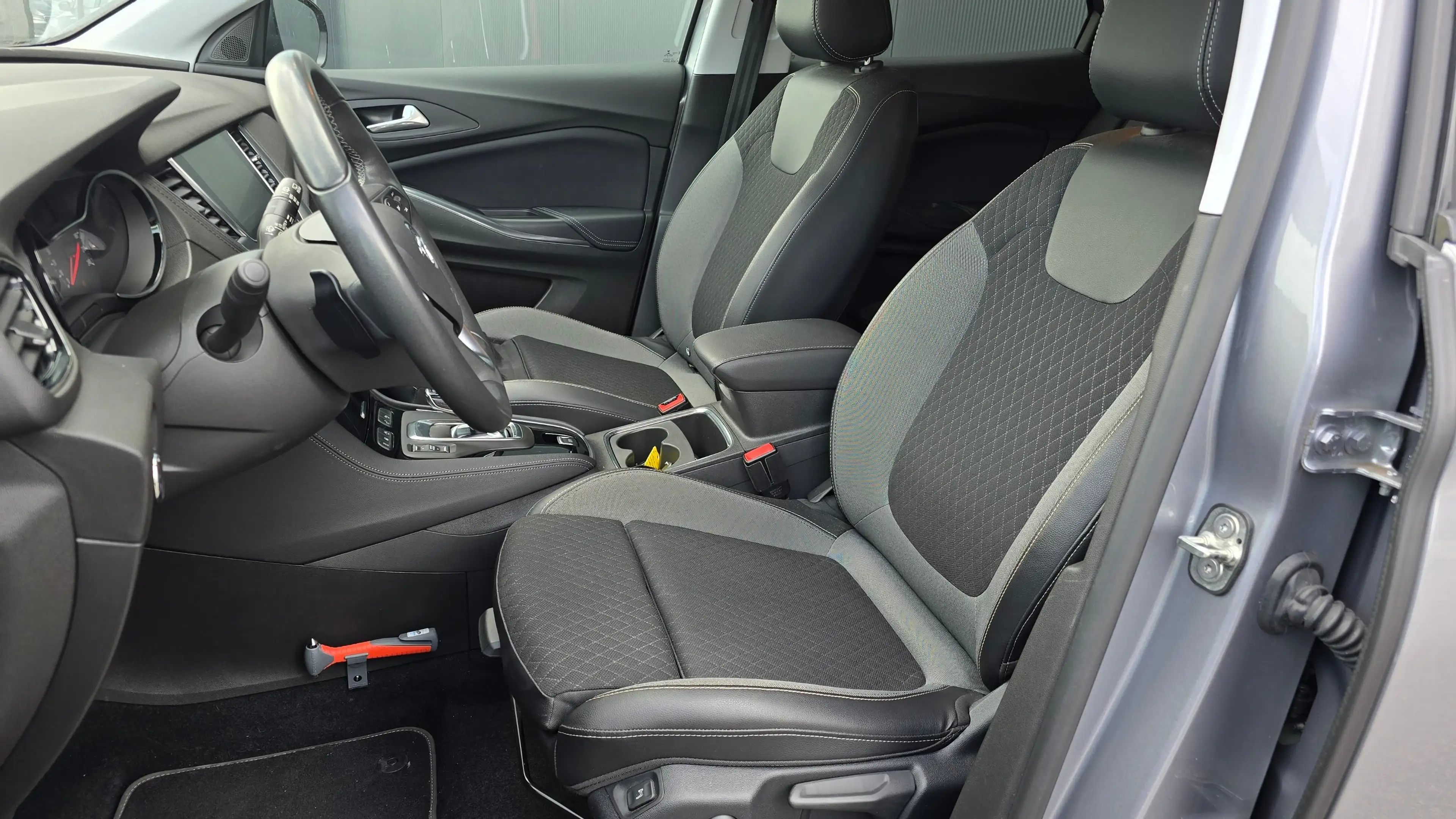 Opel Grandland X - 1.6 Turbo Hybrid Business Elegance | Trekhaak | — photo 4