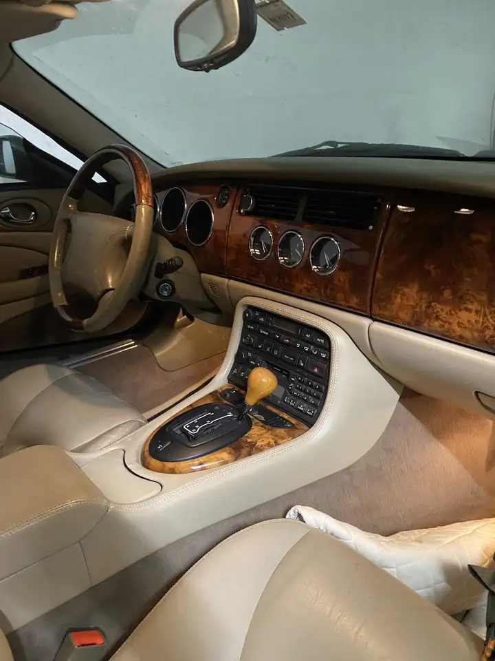 Jaguar XK8 Cabriolet, foto 2