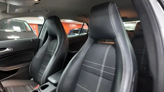 Mercedes-Benz Gla view 19