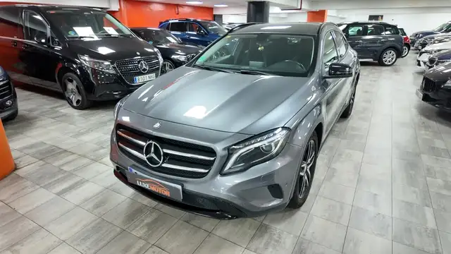 Mercedes-Benz Gla main image