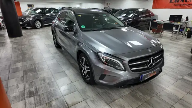 Mercedes-Benz Gla view 8