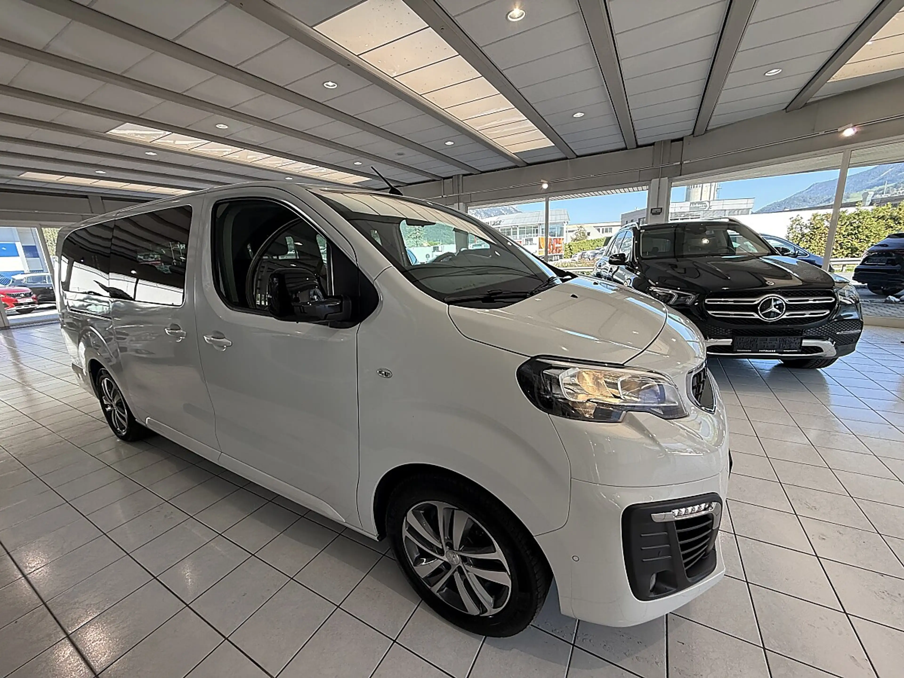 Peugeot Traveller e-Traveller Active L3 100kW Batterie 75kWh — photo 6