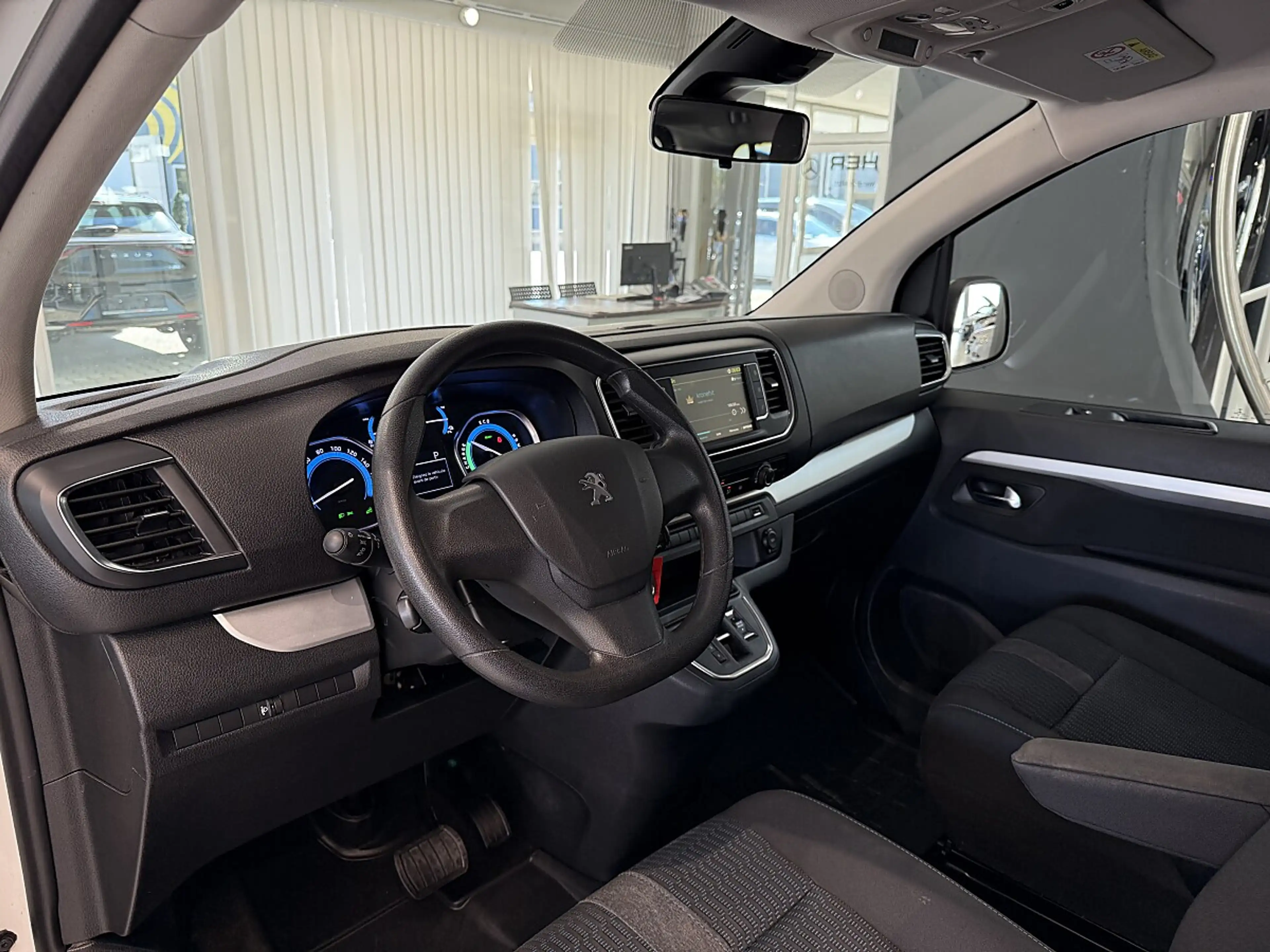 Peugeot Traveller e-Traveller Active L3 100kW Batterie 75kWh — photo 12