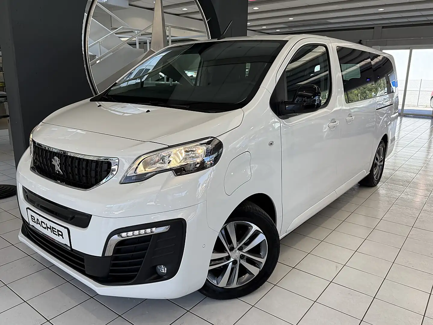 Peugeot Traveller e-Traveller Active L3 100kW Batterie 75kWh Weiß - 2