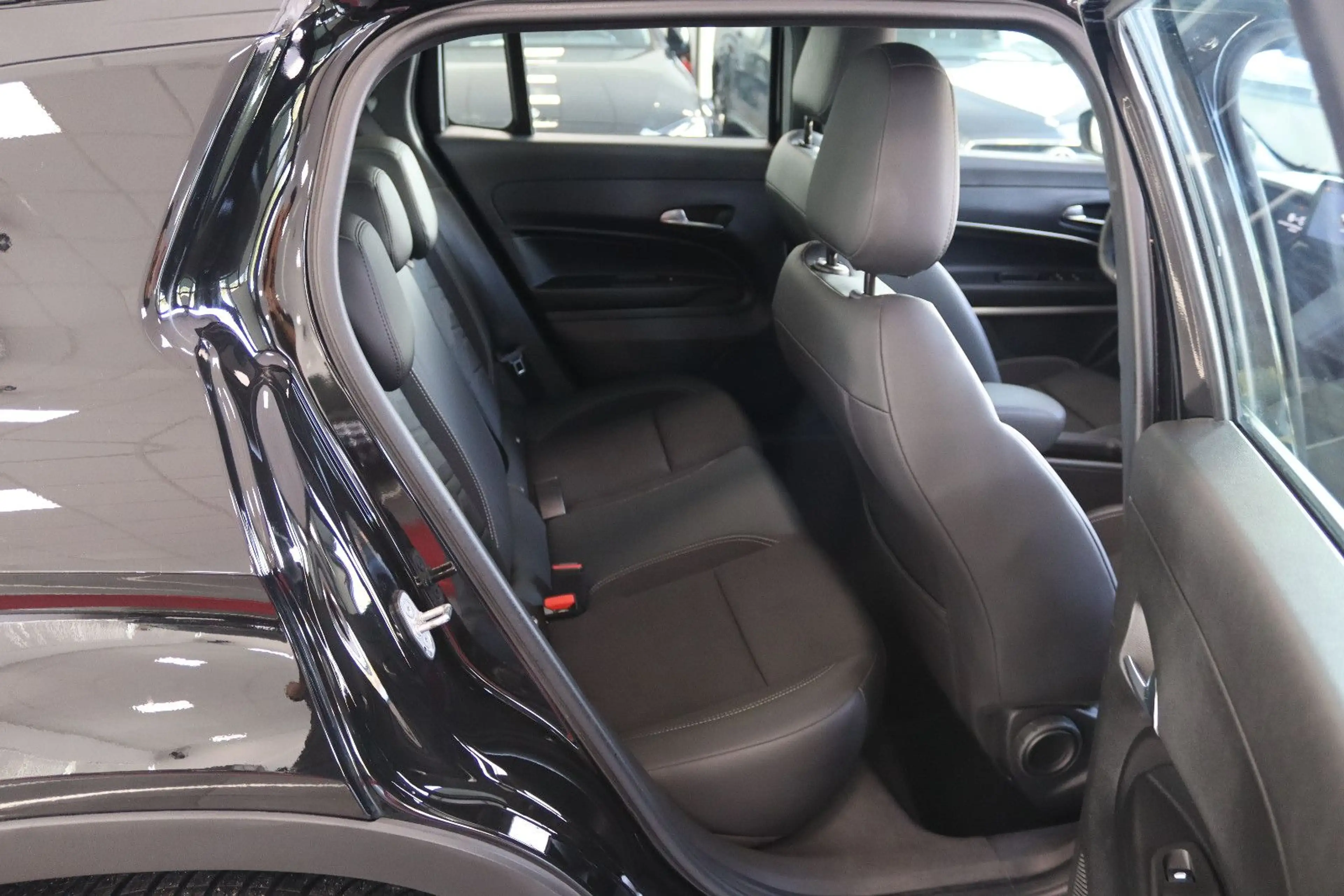 Jeep Avenger 1.2 Altitude * 1.HAND + 28TKM * — photo 15