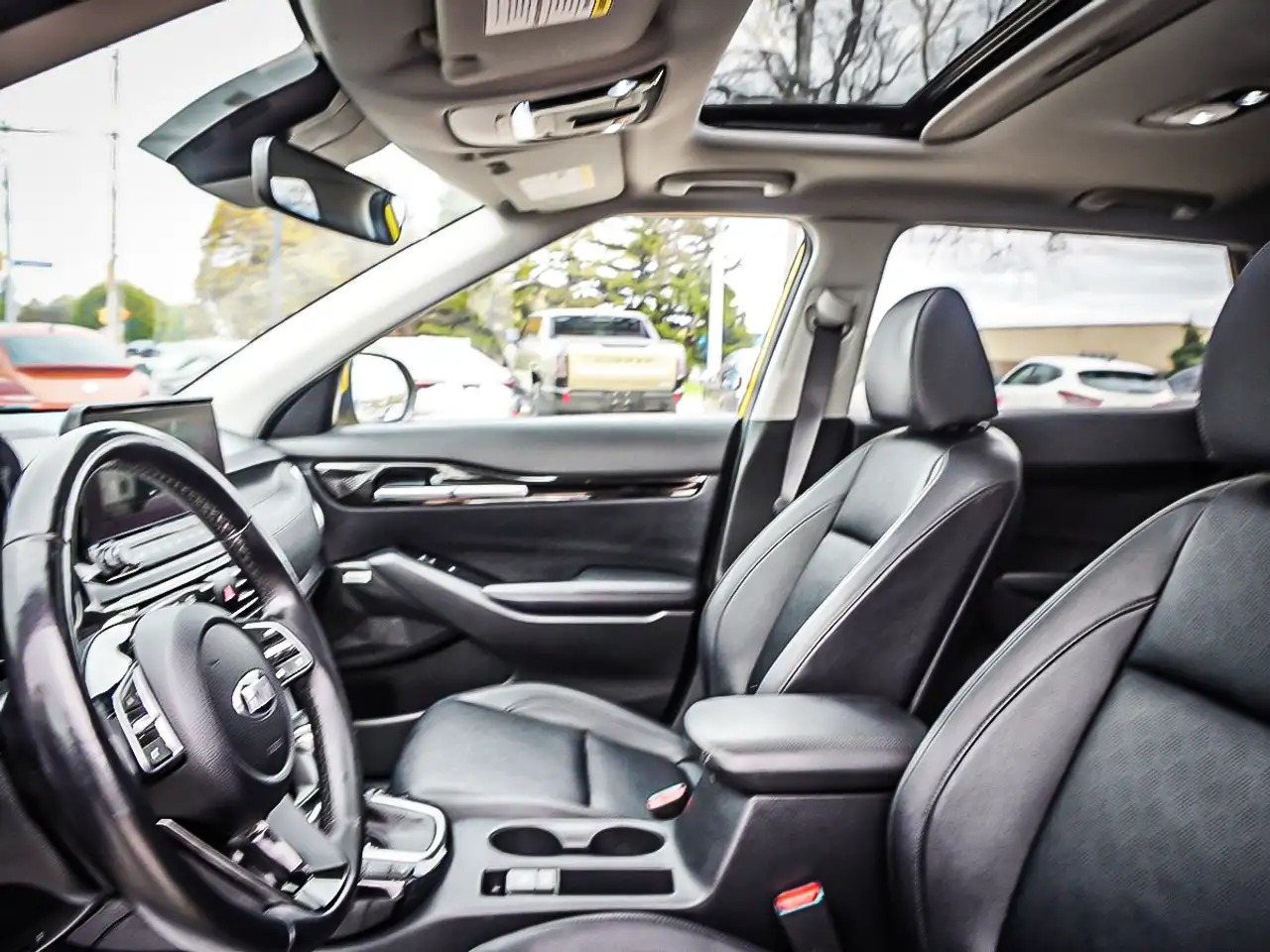 Kia Seltos снимка Kia Seltos