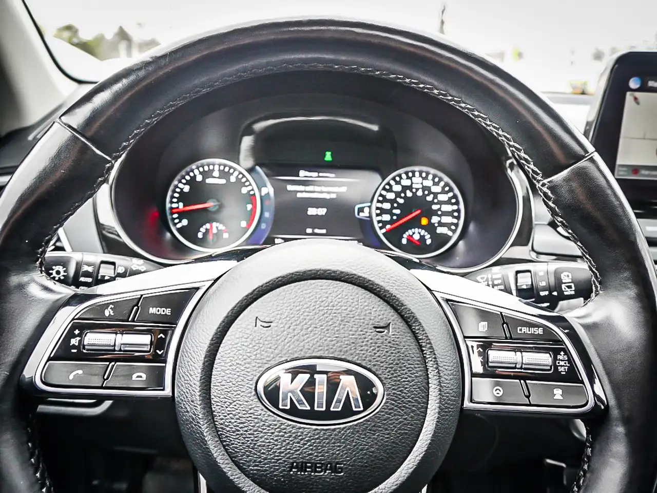 Kia Seltos снимка Kia Seltos