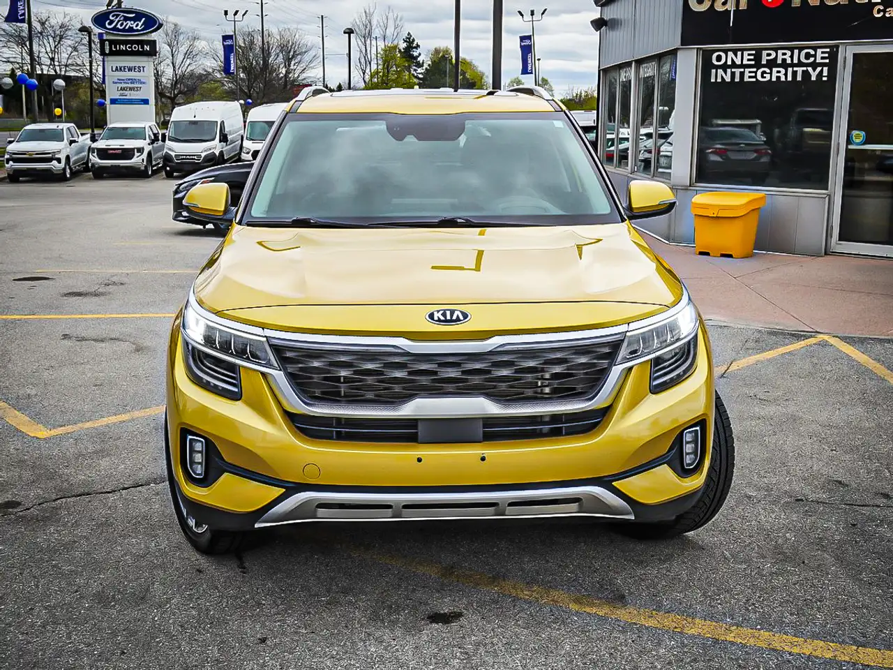 Kia Seltos снимка Kia Seltos