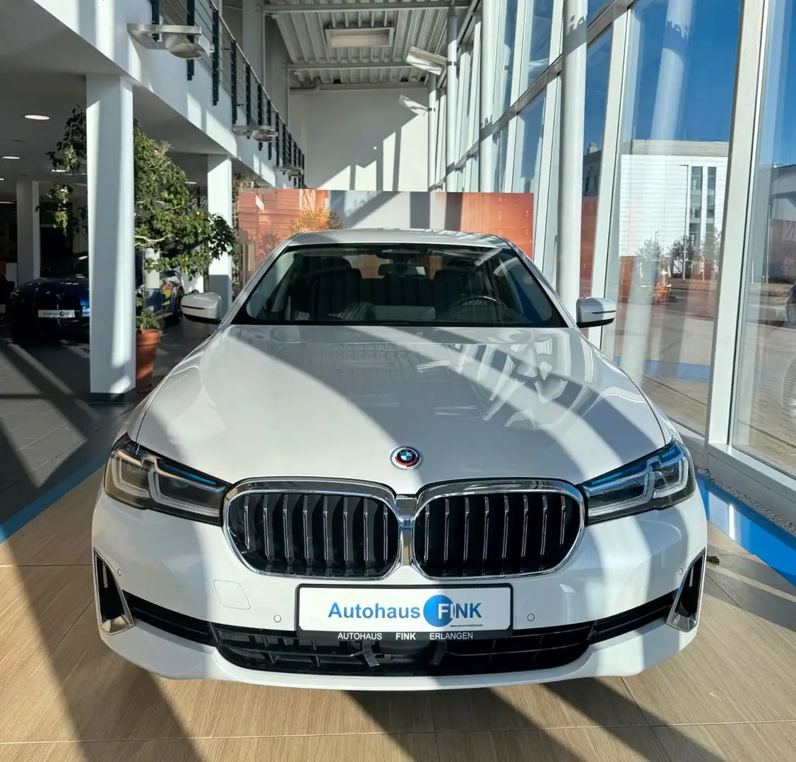 BMW 540 i xDrive Lim. Head-Up Laser Leder LHZ H&K ACC Weiß - 2